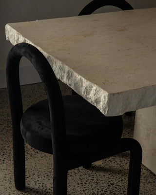 Daisy Chair, Black Seating En Gold