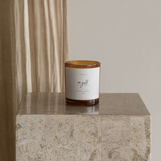 Signature Candle Candles En Gold
