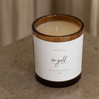 Signature Candle Candles En Gold