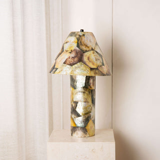 Sofia Lamp, Oyster Shell Lighting En Gold