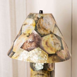 Sofia Lamp, Oyster Shell Lighting En Gold