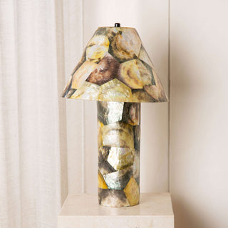 Sofia Lamp, Oyster Shell Lighting En Gold