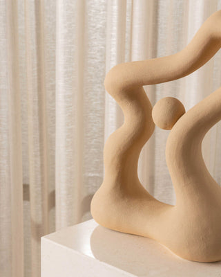 Aki Sculpture Sculptures En Gold