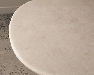 Paradis Oval Dining Table | Spanish Beige Marble Dining Table En Gold