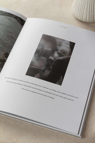 Heritage, by En Gold Books En Gold