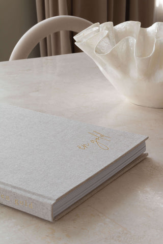 Heritage, by En Gold Books En Gold