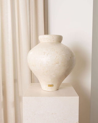 Laguna Vase, Natural White Small Vases En Gold