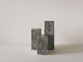 Grey Stone Plinths Plinth En Gold
