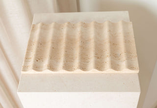 Wavy Travertine Tray Tableware En Gold