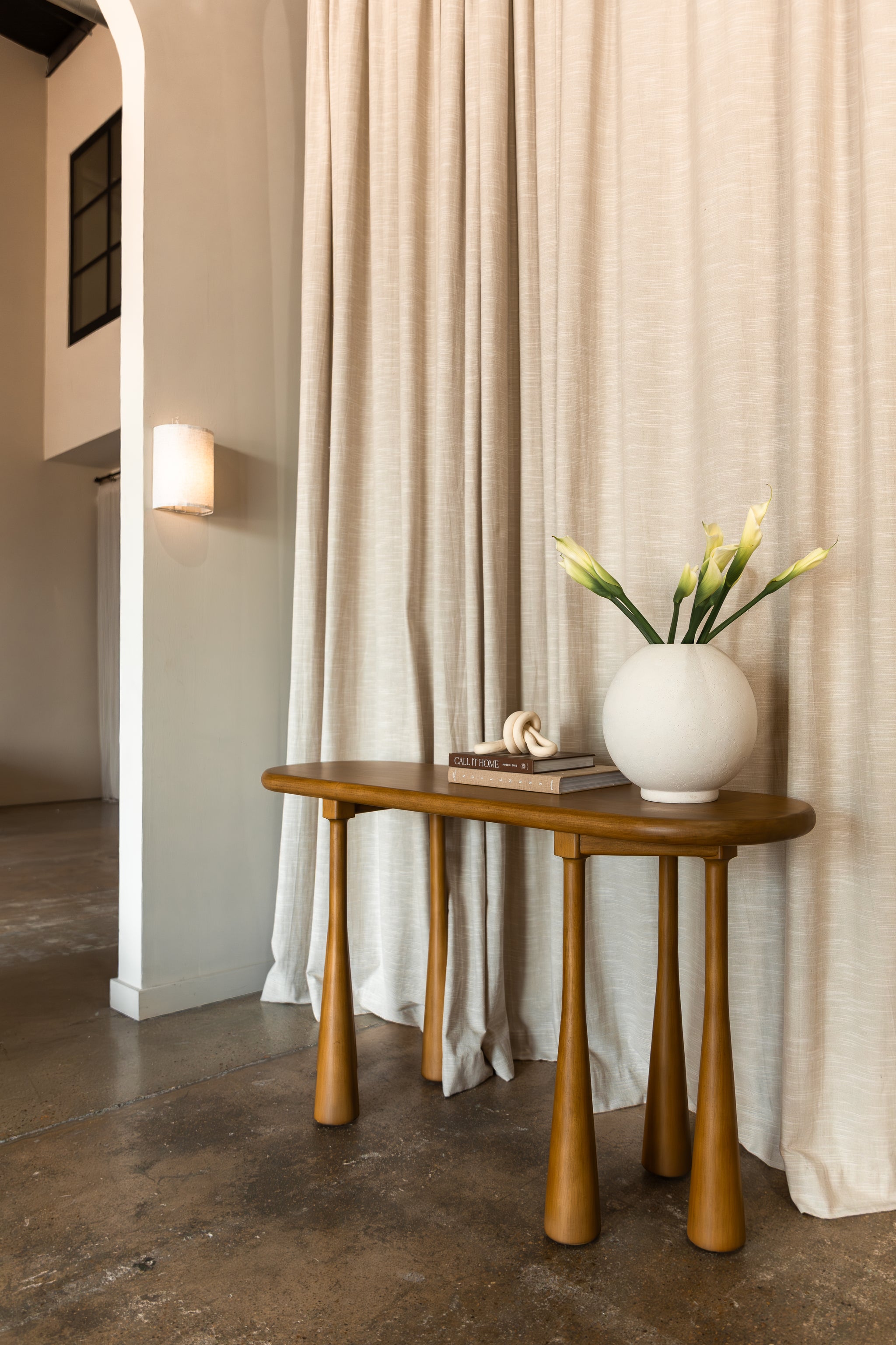 Zeppelin Console Table