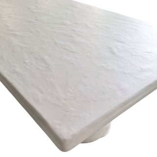 Myrrh Outdoor Dining Table in concrete, detail
