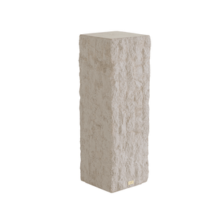 Hanai Plinths