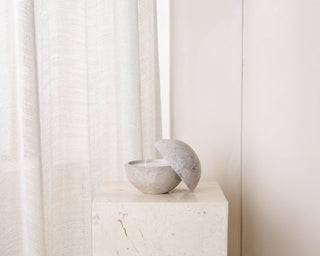 Signature Candle Grey Marble, by Yōli